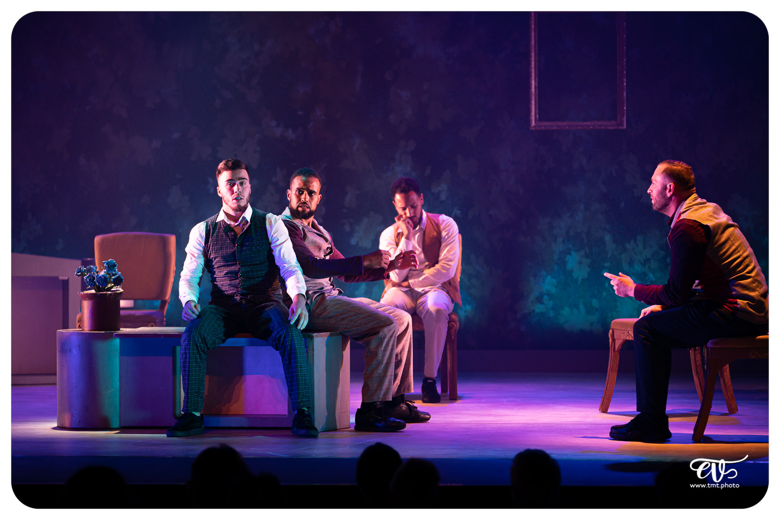 SUR LE FIL (CIE PYRAMID)